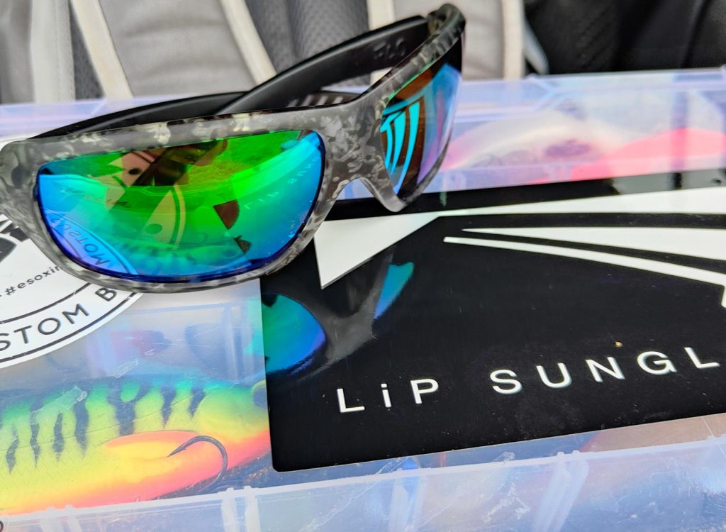 Floating Polarized Mirrored Fishing Sunglasses Side Shield Wrap